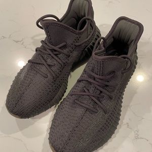 Yeezy Boost 350 V2 Cinder
